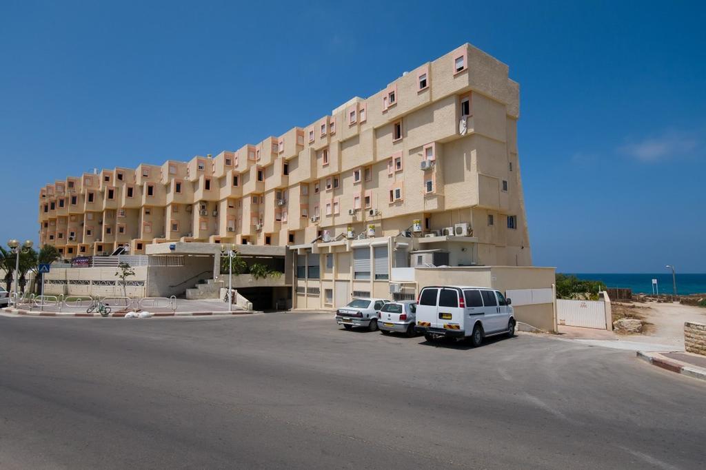 Ha-Aliya Sea View Apartment Nahariya Ngoại thất bức ảnh