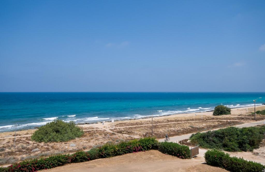 Ha-Aliya Sea View Apartment Nahariya Ngoại thất bức ảnh