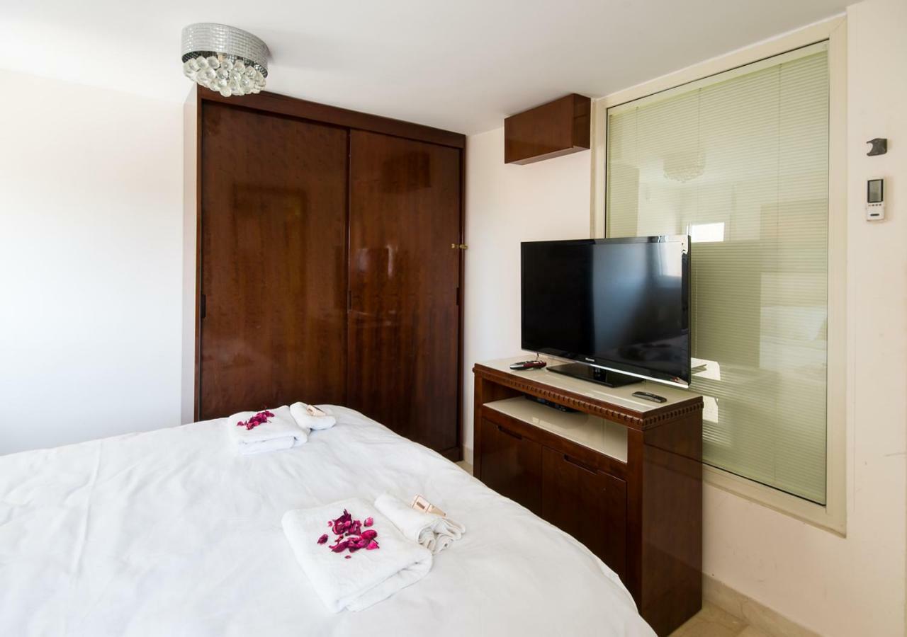 Ha-Aliya Sea View Apartment Nahariya Ngoại thất bức ảnh