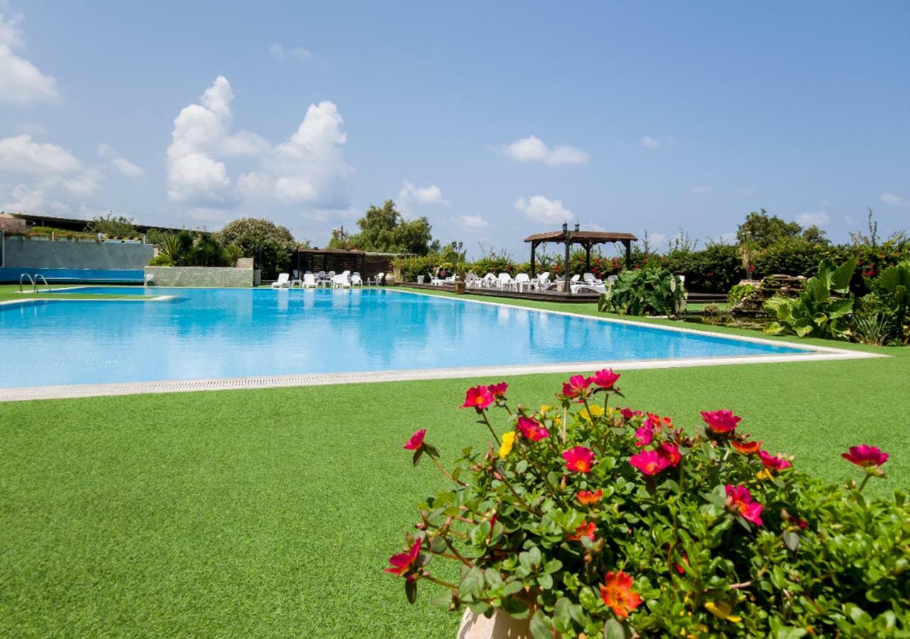 Ha-Aliya Sea View Apartment Nahariya Ngoại thất bức ảnh